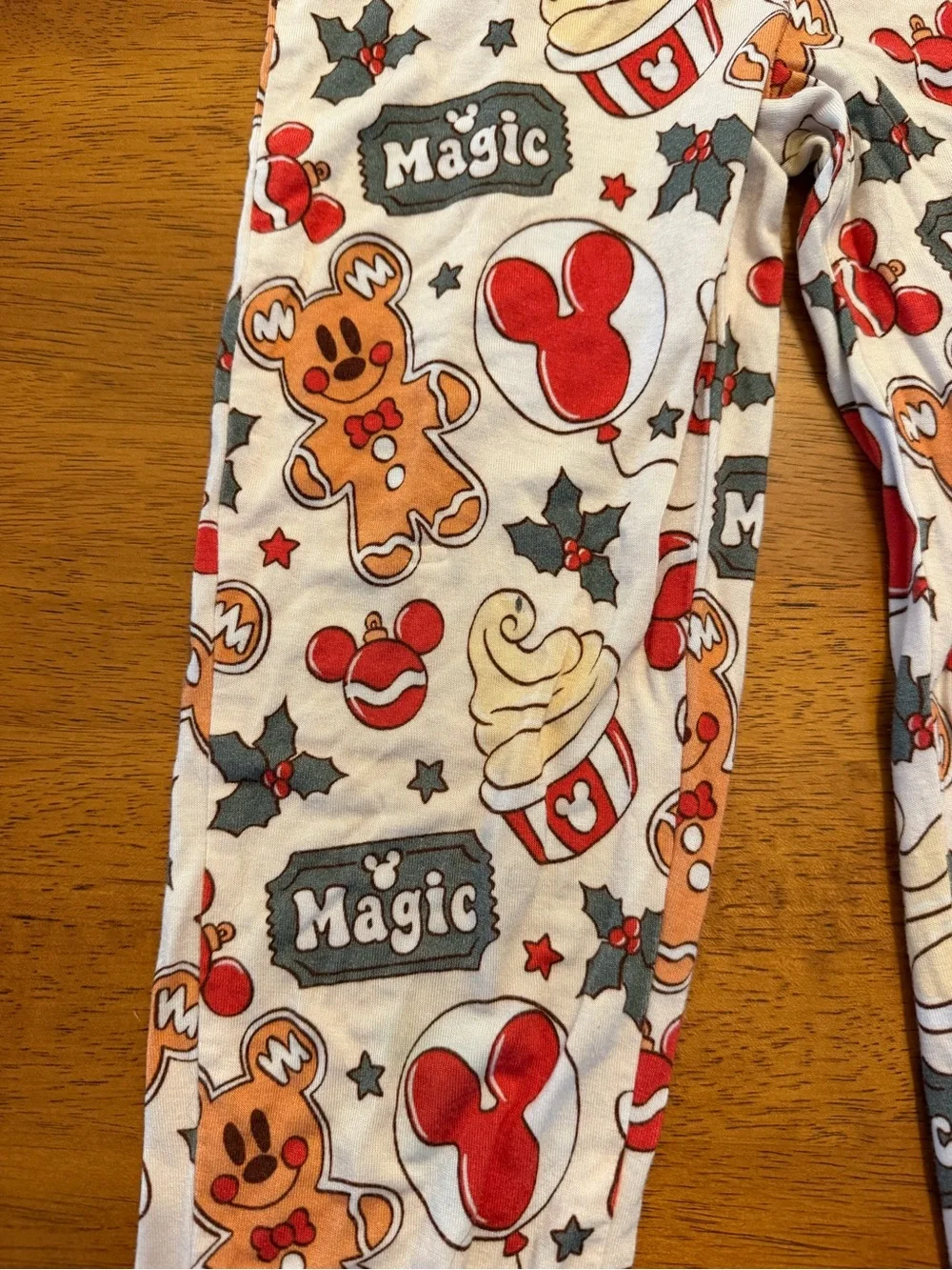 Charlie’s Project Kids 5/6 Merry & Bright Magic Gingerbread Mickey Bamboo